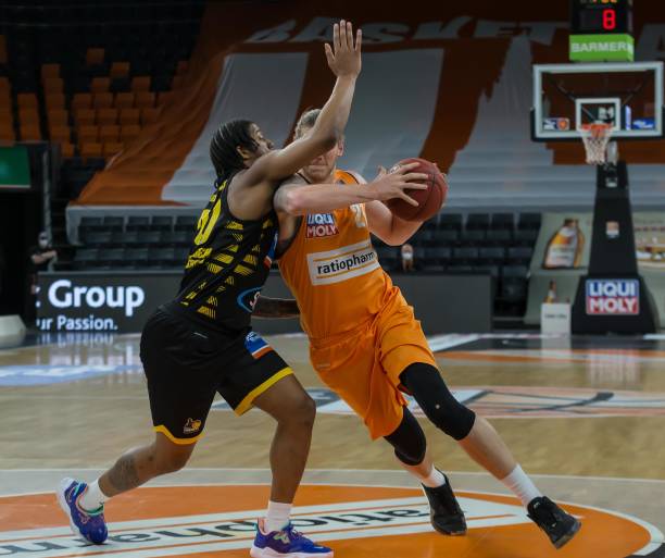 与准确策略 与准确策略